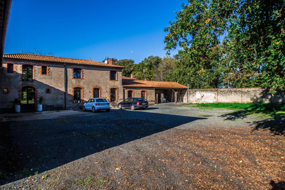 La Grange Du Cleray Hotel Vallet Exterior photo